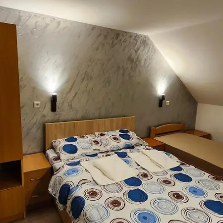 Ivanovic Bed & Breakfast 2*